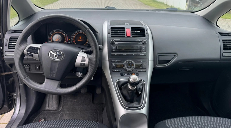 Toyota Auris cena 29900 przebieg: 162224, rok produkcji 2010 z Gniewkowo małe 326